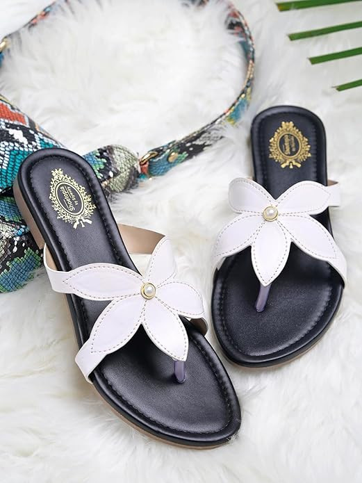 Shoetopia Women Flat Sandal