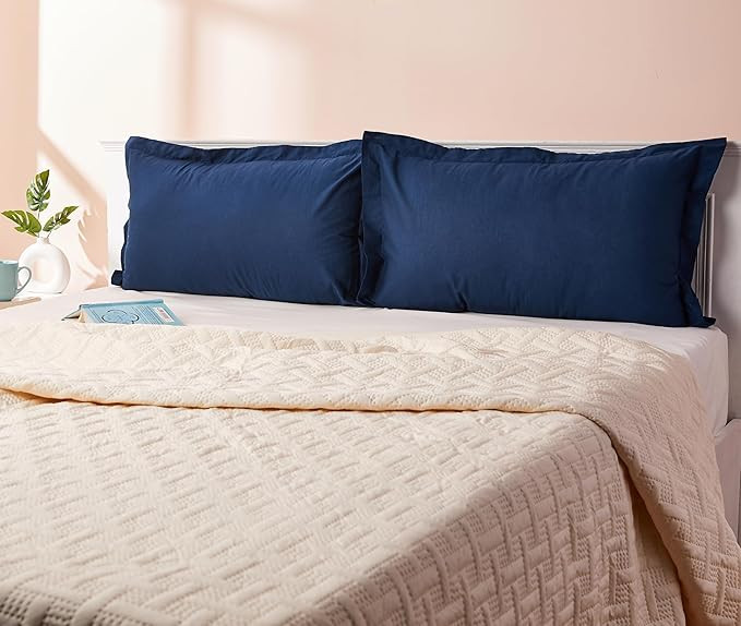 Amazon Brand - Solimo Elegant Navy Blue Pillow Cover, Brushed Cotton (Set of 2, Navy Blue, 17" X 27"), Solid, 68L x 43W Centimeters, 144 Thread Count